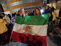 Акция в поддержку иранского народа в Холоне. Фоторепортаж
