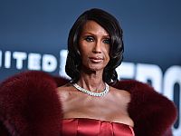 "Награды за заслуги всей жизни" была удостоена легендарная Иман