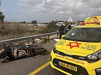 Грузовик сбил мотоциклиста на 2-м шоссе, пострадавший в критическом состоянии