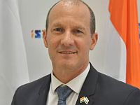 Посол Израиля в Индии Реувен Азар