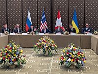 Первый день переговоров России, Украины и США. Зеленский: "Украинцы не согласятся уступить Донбасс"