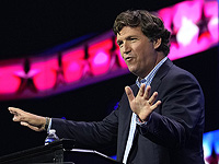 "Антисемит года" Такер Карлсон заявил, что его задержали в "Бен-Гурионе", посольство США опровергает