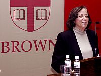 "Букер": в длинный список международной премии вошли две книги иранских писательниц