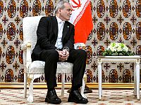 Иран: обязанности верховного лидера временно перейдут к "совету трех"