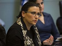 Минфин возобновляет страхование грузов от военных рисков