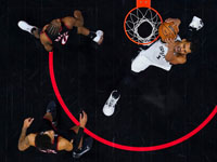 "Сан-Антонио" разгромил "Филадельфию". Результаты матчей НБА