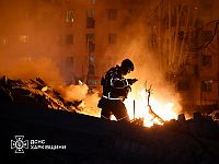 В Харькове ракета попала в многоэтажный дом
