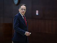 Браверман приглашен на дисциплинарные слушания, которые могут помешать его назначению послом