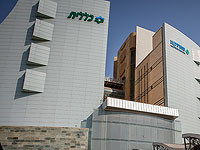 В Беэр-Шеве автомобиль врезался в стену, водитель в тяжелом состоянии