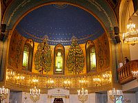 Внутреннее убранство Московской хоральной синагоги