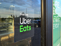 "Глобс": Uber Eats намерен зайти в Израиль сразу после войны