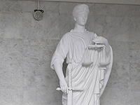 Суд в Москве приговорил журналистку Ксению Лученко к восьми годам лишения свободы за "фейки"