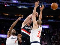 НБА. "Дабл-дабл" Дени Авдии. "Портленд" победил в Лос-Анджелесе