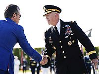 Глава Пентагона потребовал отставки начальника штаба сухопутных войск США