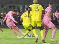 Лига чемпионов. Лионель Месси забил 900-й гол