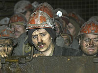 На Луганщине заблокированы под землей десятки горняков, власти "ЛНР" обвиняют Украину