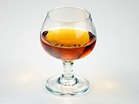 Потребление военного времени: израильтяне закупаются алкоголем и меньше ходят в рестораны