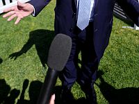 "Шарлатаны, если не хуже": Трамп угрожает преследованием за материалы о деталях соглашения с Ираном