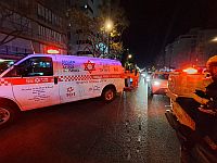 В Кирьят-Ате автомобиль сбил юношу на электросамокате
