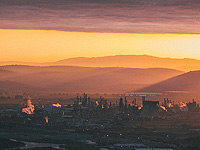 Разрешено к публикации: во время обстрела Хайфы обломок ракеты-перехватчика упал на территории НПЗ