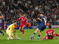 Лига чемпионов. "Атлетико" победил "Барселону", ПСЖ - "Ливерпуль"