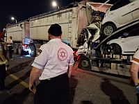 В районе Явне столкнулись грузовики, погиб мужчина
