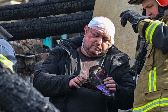 Последствия очередного удара армии РФ по жилому району Одессы. Фоторепортаж
