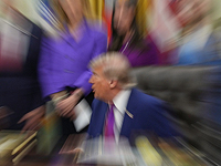 Трамп вновь предупредил, что Тегеран ждут "очень тяжелые времена", если он не заключит сделку
