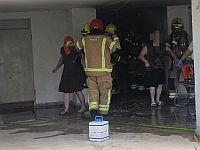 Пожар в восьмиэтажном жилом доме в Кирьят-Ате: в больницы доставлены 12 человек