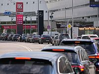 Казахстан начинает поставки бензина в Россию – в качестве гуманитарной помощи