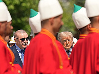 Трамп на полях саммита NATO: США рассмотрят возможность продажи Турции истребителей F-35