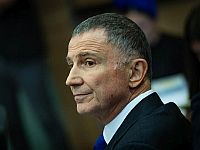 "Без "Ахдут" в Кнессете страну продолжит лихорадить". Интервью с Юлием Эдельштейном