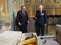 Мобилизация мощей: Путин вскрыл гробницу Дмитрия Донского и отправил его кости на СВО