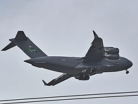 Американский военно-транспортный самолет приземлился в Москве