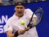 Открытый чемпионат США. Зверев, Хачанов и Меншик вышли в третий круг