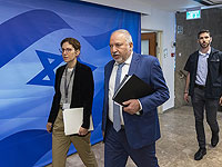 Либерман опроверг утверждения о контактах с приближенными Беннета