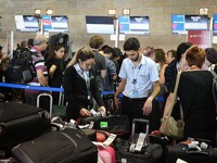 "Маaрив": После попытки захвата самолета FlyDubai растет поток критики в адрес минтранса "Маaрив": После попытки захвата самолета FlyDubai растет поток критики в адрес минтранса