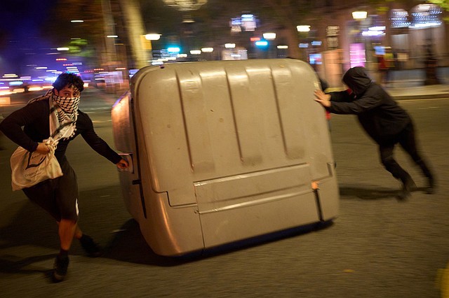 Протесты против жилищного кризиса в Барселоне. Фоторепортаж