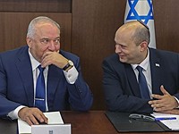 Ганц:  "Либерман и Беннет готовятся обойти Айзенкота"