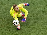Вратарь "Вильярреала" пропустил матч Лиги чемпионов из-за ограбления его дома Вратарь "Вильярреала" пропустил матч Лиги чемпионов из-за ограбления его дома