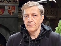 Александр Невзоров признан в России "террористом и экстремистом" Александр Невзоров признан в России "террористом и экстремистом"