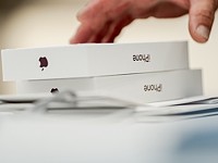 На черном рынке в Иране появился iPhone 18, якобы с подорвавшегося на мине контейнеровоза На черном рынке в Иране появился iPhone 18, якобы с подорвавшегося на мине контейнеровоза
