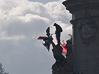 Погромы, поджоги и бои с полицией: израильские СМИ называют беспорядки во Франции "интифадой" Погромы, поджоги и бои с полицией: израильские СМИ называют беспорядки во Франции "интифадой"