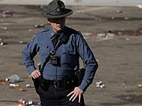 В США автомобиль въехал на футбольное поле во время детского матча, двое погибших