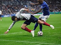 Гол Забарного. Достижение Жиру. Результаты матчей чемпионата Франции Гол Забарного. Достижение Жиру. Результаты матчей чемпионата Франции