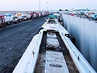 N12: ХАМАС получает миллиарды шекелей в год от поставок гумпомощи и товаров в Газу