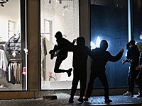 Беспорядки во Франции спровоцировали волну антисемитизма в соцсетях