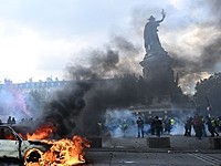 Арабские страны согласились помочь Франции топливом