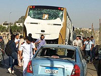 Автобус с туристами столкнулся с грузовиком в Египте, погибли 13 человек Автобус с туристами столкнулся с грузовиком в Египте, погибли 13 человек