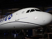 Пилоту United Airlines запретили летать в Израиль из-за подозрений в поддержке Ирана и "Хизбаллы" Пилоту United Airlines запретили летать в Израиль из-за подозрений в поддержке Ирана и "Хизбаллы"
